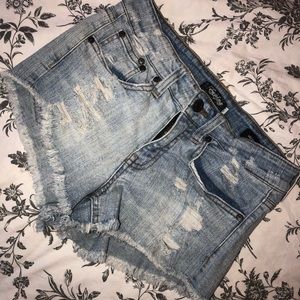 Mid waist denim shorts